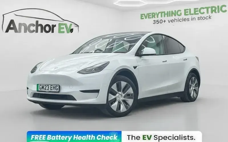 Used Tesla Model Y Standard Range 219 kW (299 HP) 2023 SUV