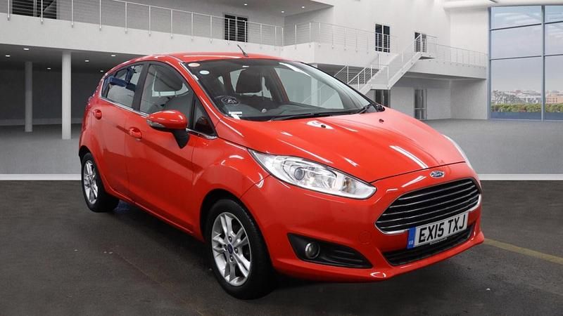 Used Ford Fiesta Zetec 2015 Red Hatchback