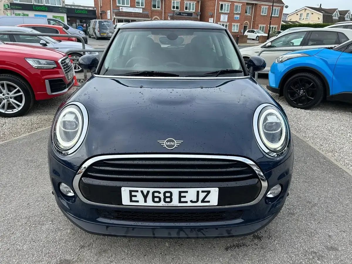 Used Mini Cooper Classic 2018 Blue Hatchback