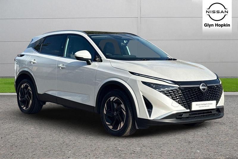 White Used 2024 Nissan Qashqai N-Connecta SUV | £19,685 (Fair price) - Image 1/4