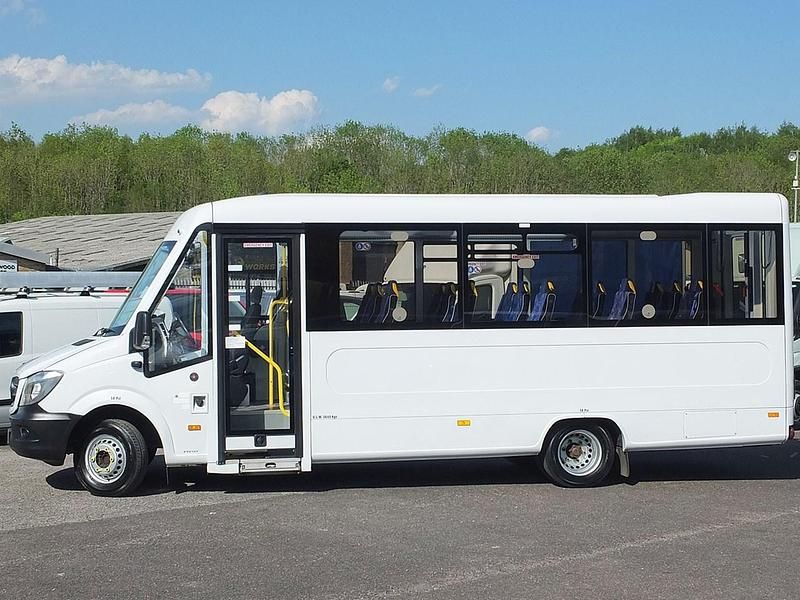 Used Mercedes Sprinter 143 HP (105 kW) 2017 White Van
