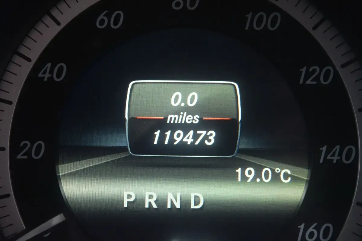 Used Mercedes E350 265 HP (194 kW) 2012 White Cabriolet