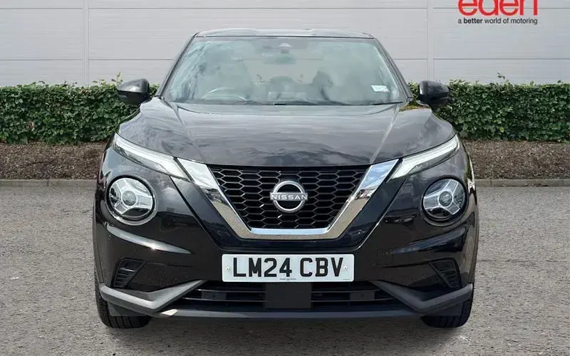 Used Nissan Juke N-Connecta 114 HP (83 kW) 2023 Black SUV