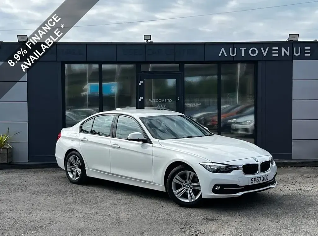 Używany BMW 320 Sport Line 190 KM (139 kW) 2017 Biały Sedan/Limuzyna