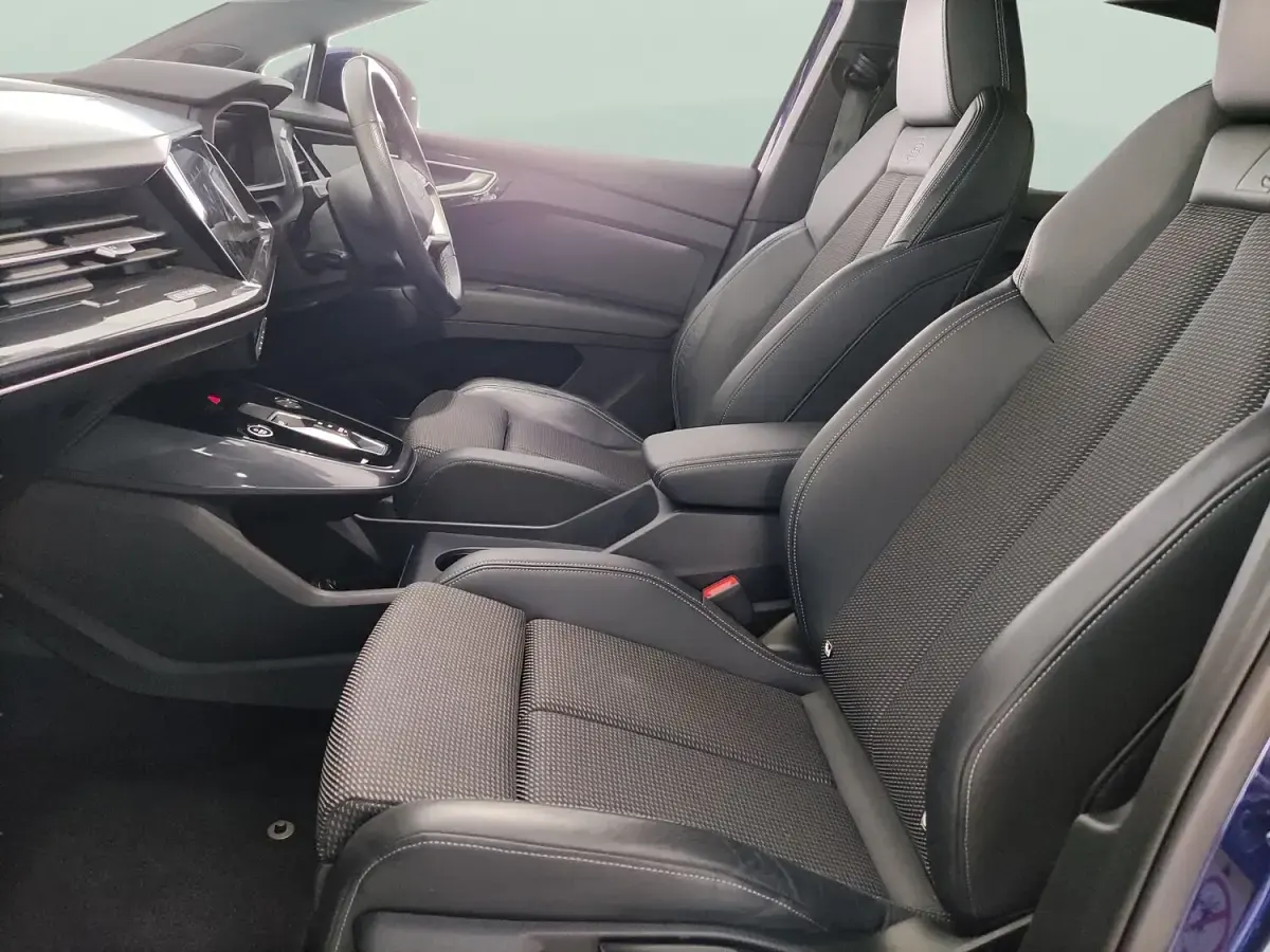 Used Audi Q4 e-tron S-Line 150 kW (204 HP) 2021 Blue SUV