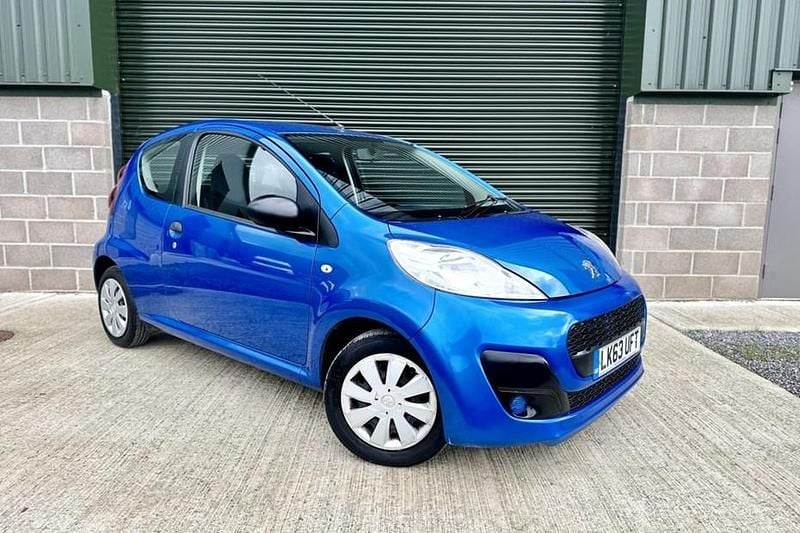 Blue Used 2014 Peugeot 107 Access Hatchback | £2,790 (Fair price) - Image 1/1