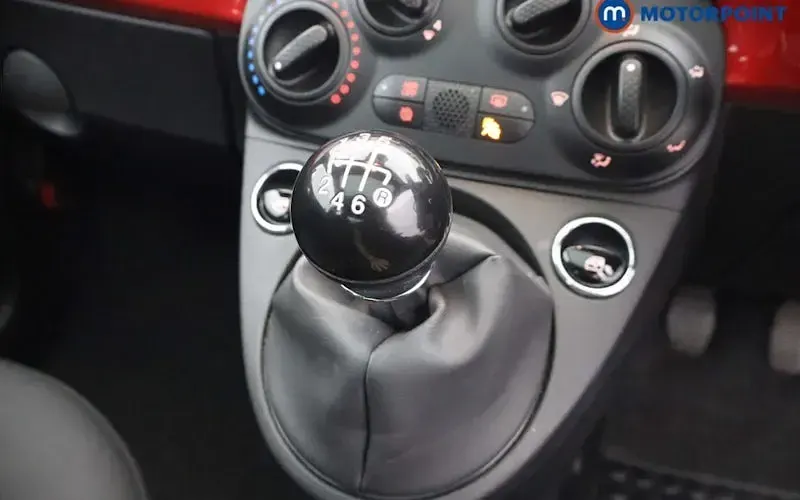 Used Fiat 500 69 HP (50 kW) 2023 Red Hatchback