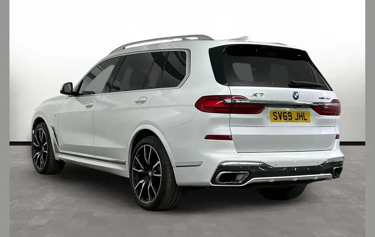 Used BMW X7 M Sport 261 HP (191 kW) 2019 White SUV