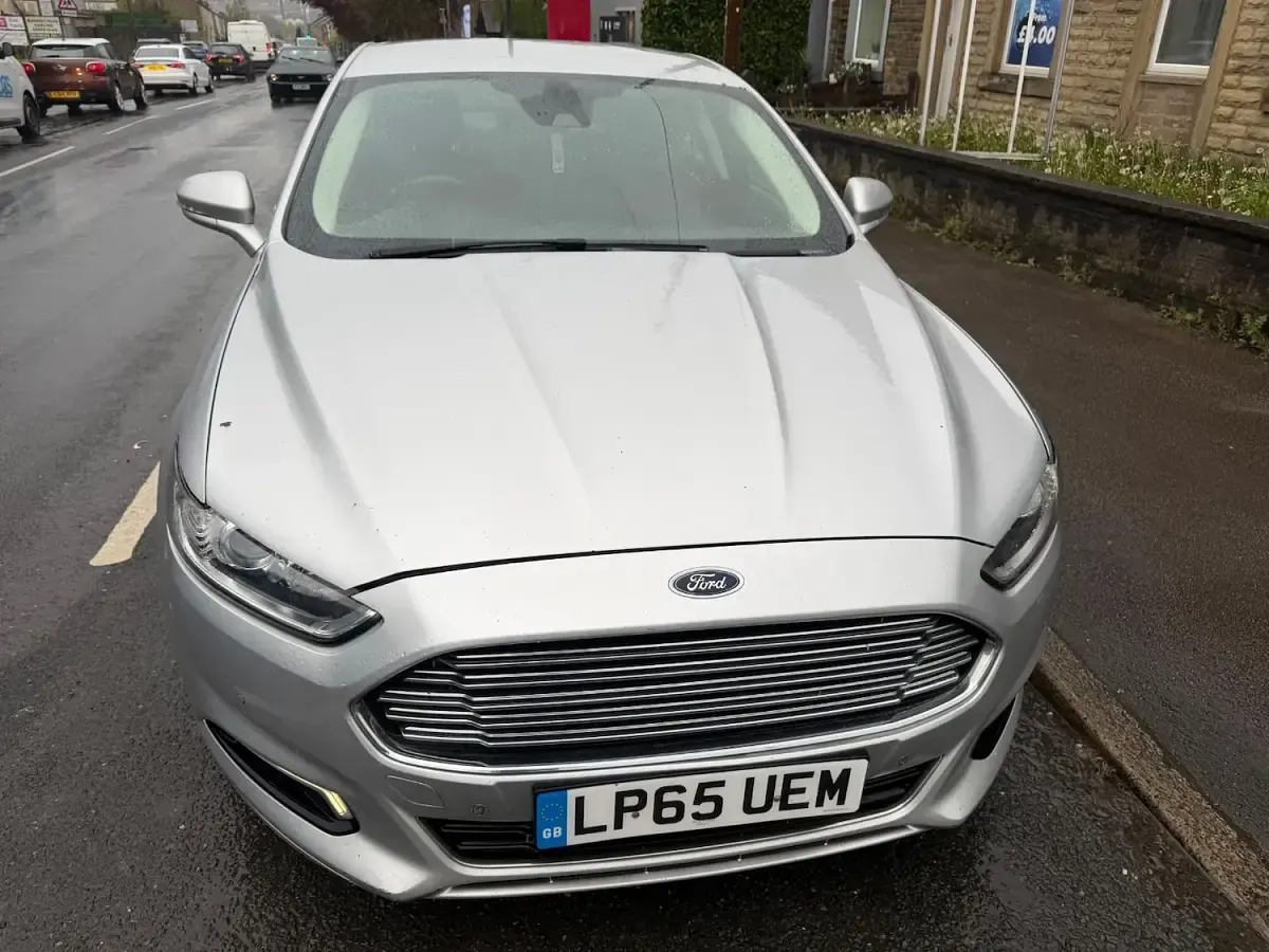 Used Ford Mondeo Titanium 150 HP (110 kW) 2016 Silver Hatchback