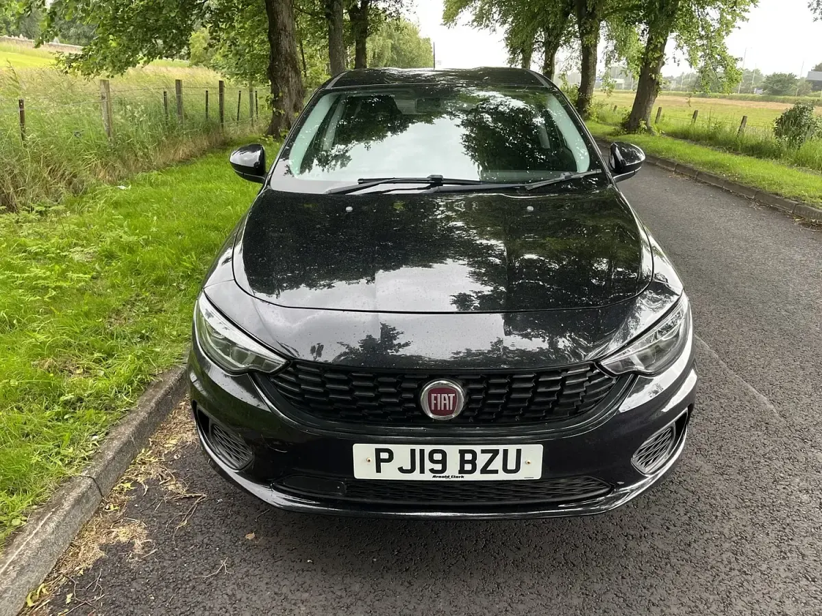 Used Fiat Tipo Street 95 HP (69 kW) 2019 Black Hatchback