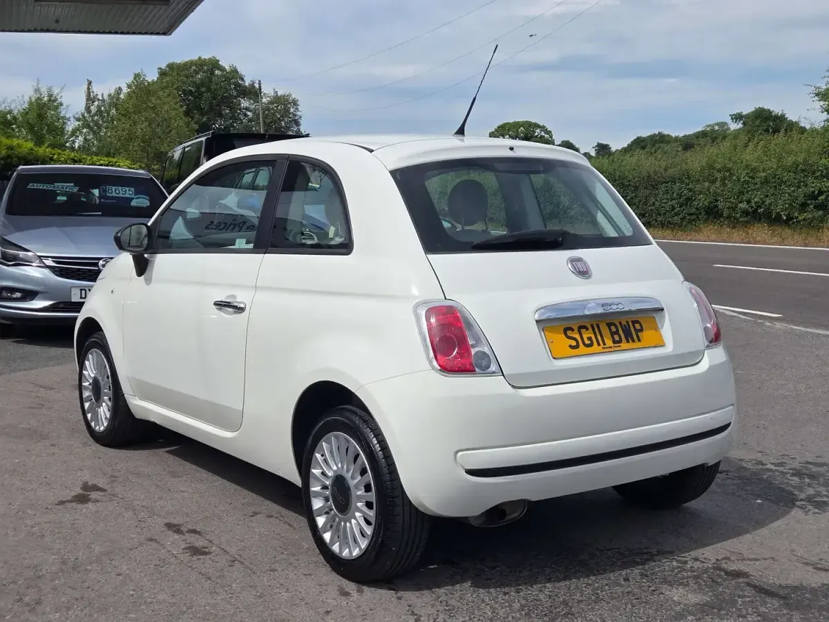 Used Fiat 500 Pop 69 HP (50 kW) 2011 White Hatchback