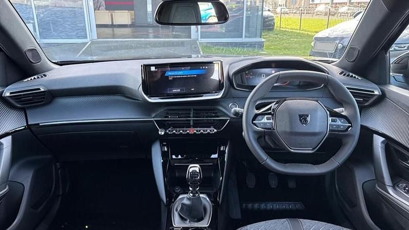 New Peugeot 2008 Allure 99 HP (72 kW) 2025 Black SUV