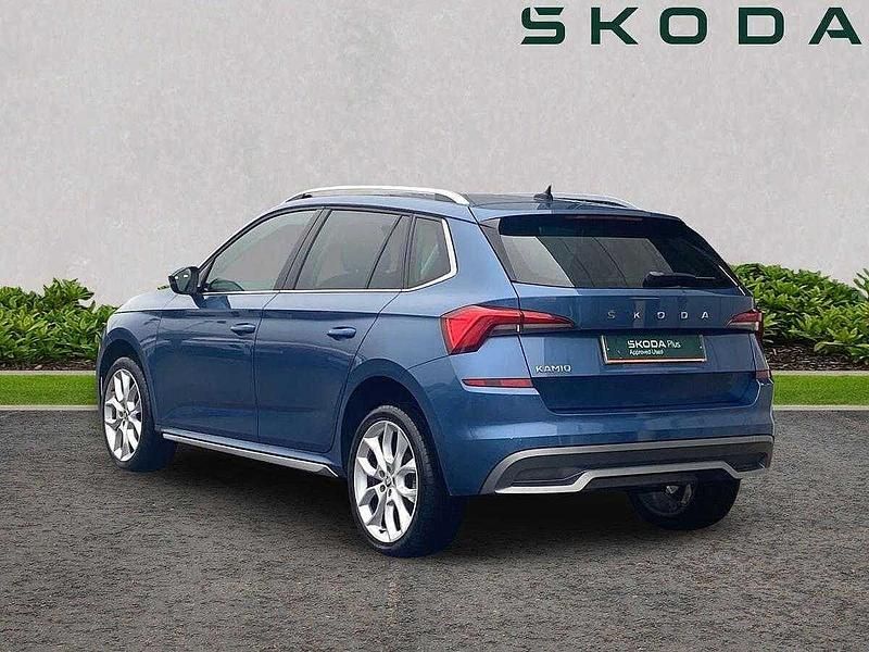 Used Skoda Kamiq SE L 81 HP (59 kW) 2021 Titan blue metallic SUV