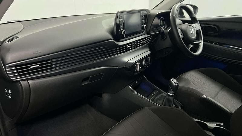 Image 2/4