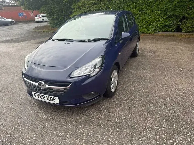 Used Vauxhall Corsa Design Edition 95 HP (69 kW) 2016 Blue Hatchback