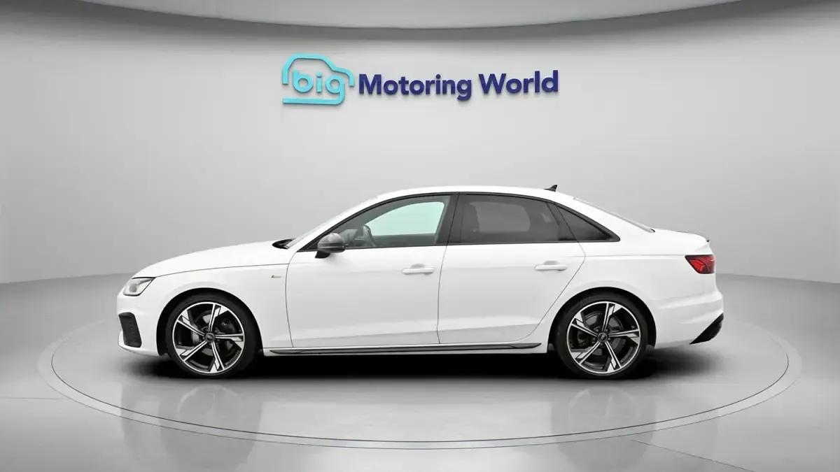 Used Audi A4 Black Edition 150 HP (110 kW) 2022 White Sedan