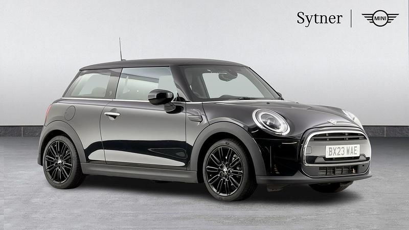 Black Used 2023 Mini Cooper Exclusive Hatchback | £19,750 (Good price) - Image 1/4