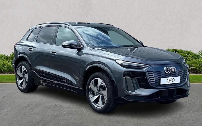 New 2025 Audi Q6 e-tron S-Line SUV | £60,399 (Super price) - Image 1/4