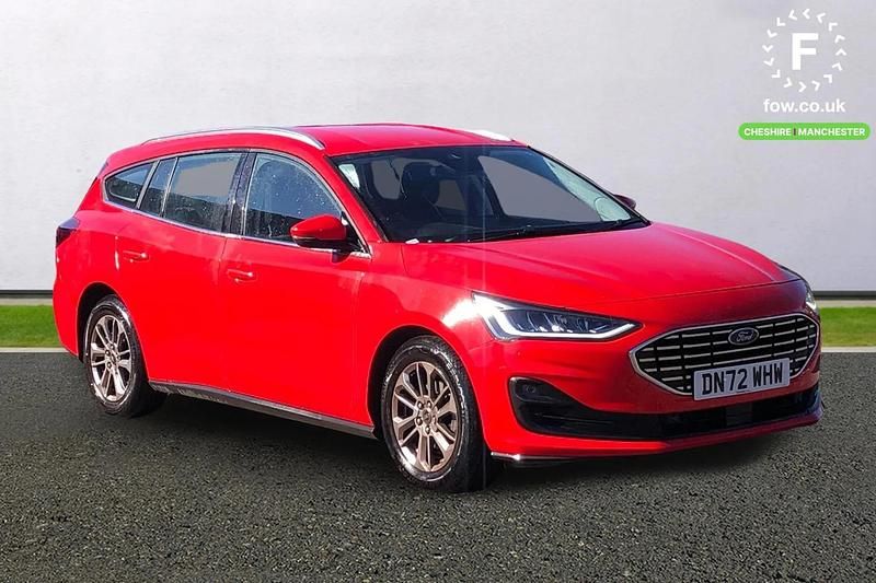 Usado Ford Focus Titanium 125 HP (91 kW) 2022 Vermelho Carrinha