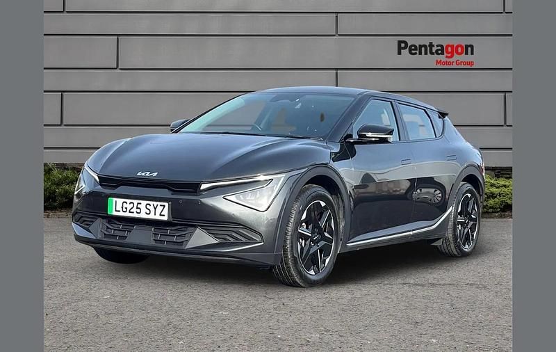 Usado Kia EV6 125 kW (170 HP) 2025 Cinzento SUV