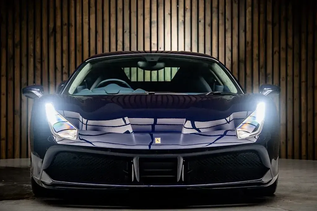 Used Ferrari 488 670 HP (492 kW) 2017 Blue Coupe