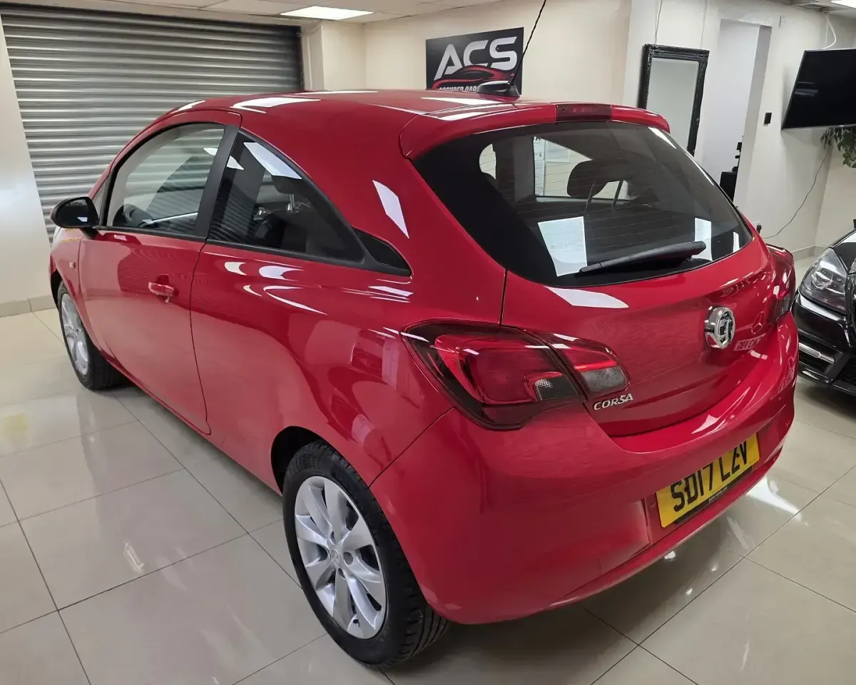 Używany Vauxhall Corsa 75 KM (55 kW) 2017 Czerwony Hatchback