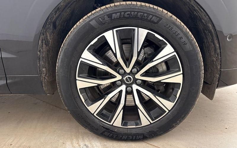 Usado Volvo XC60 Plus 250 HP (183 kW) 2024 Preto SUV