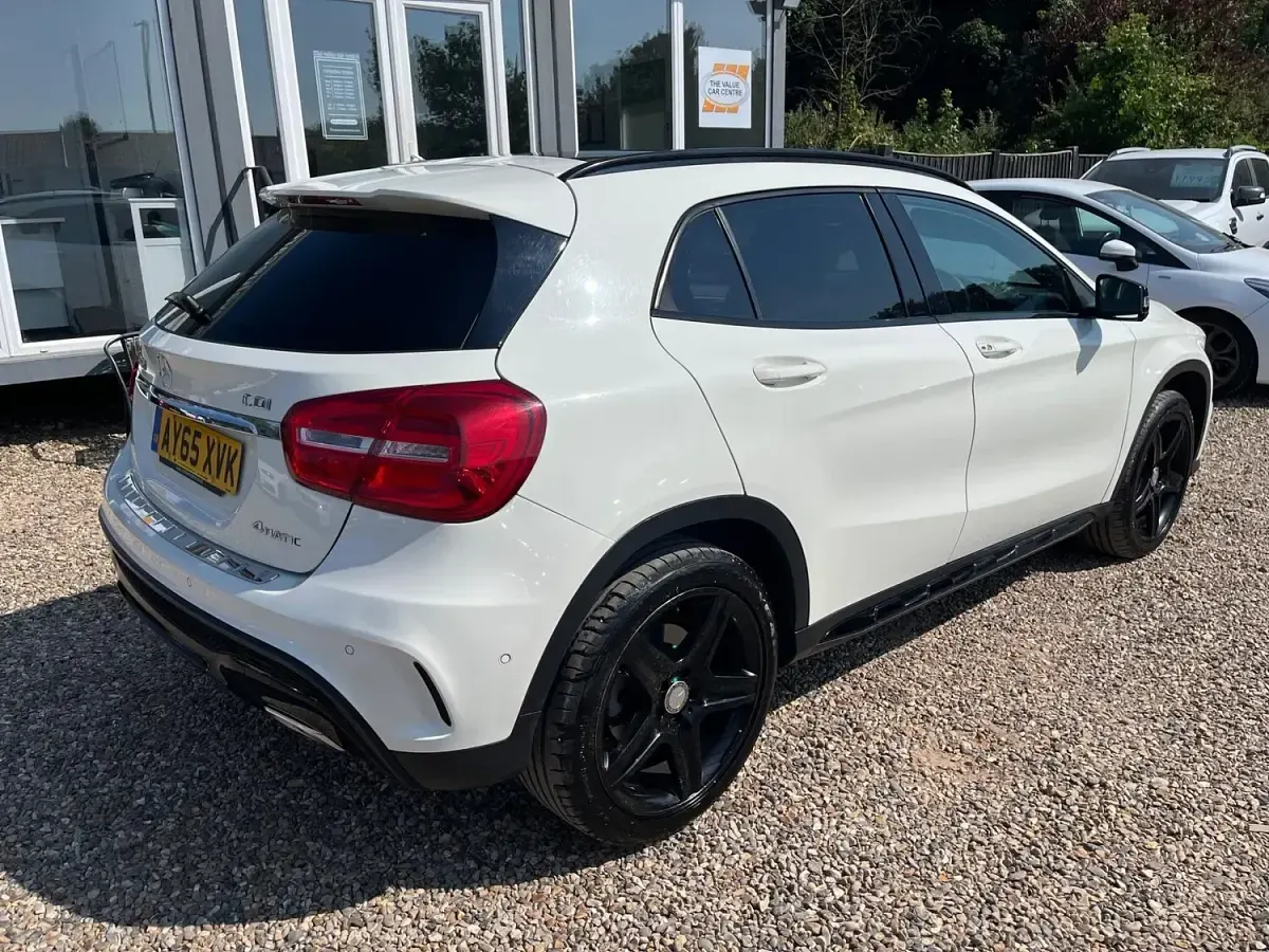 Used Mercedes GLA220 AMG line 2015 White SUV
