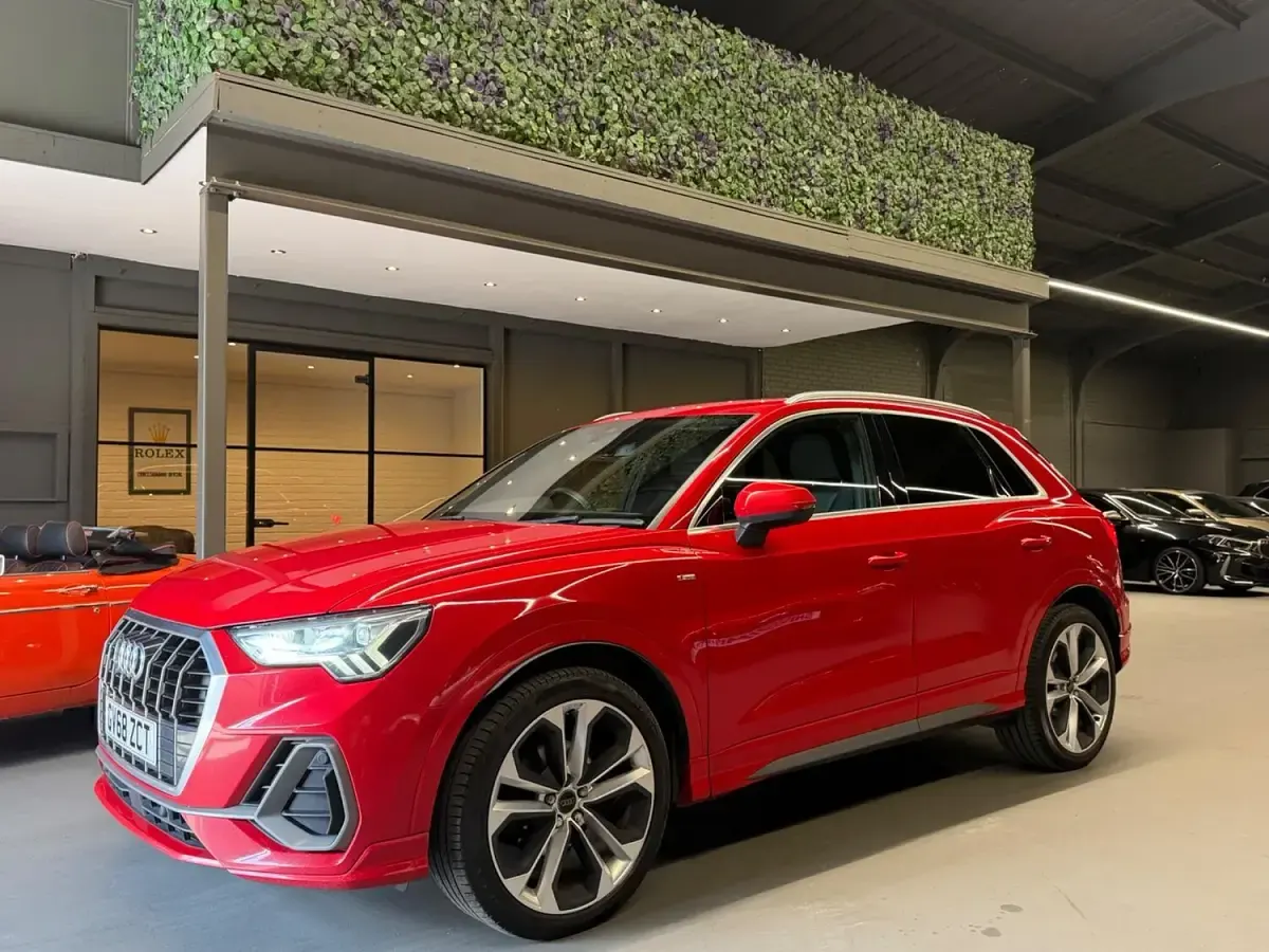 Used Audi Q3 S-Line 150 HP (110 kW) 2019 Red SUV
