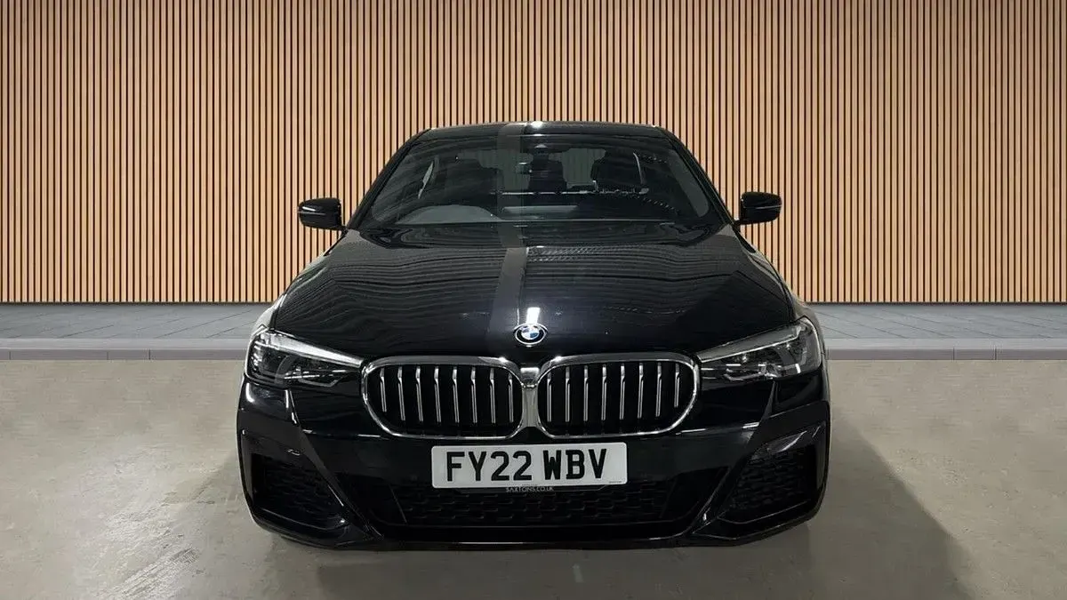 Used BMW 520 M Sport 2022 Sapphire black Sedan
