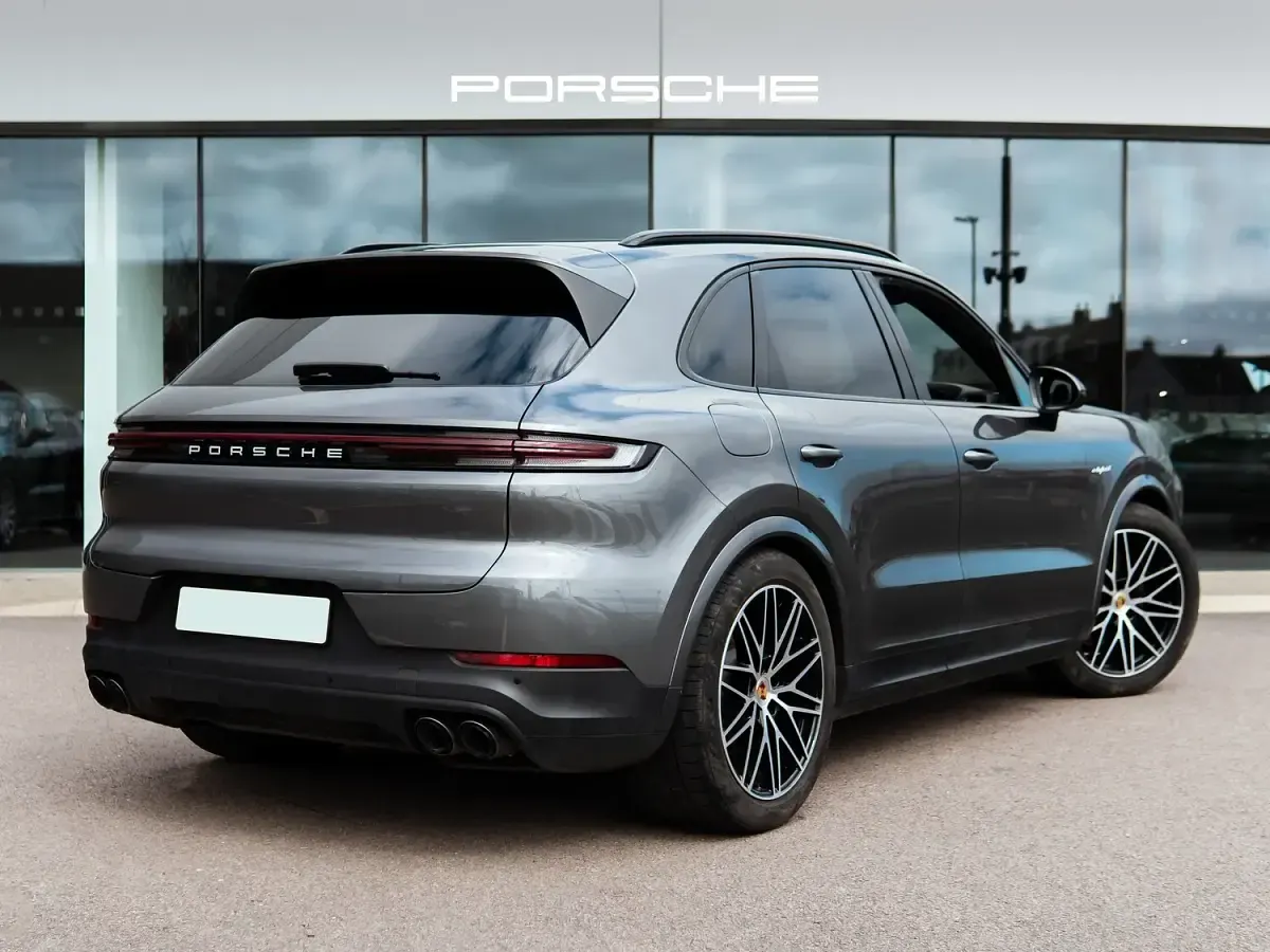 Used Porsche Cayenne 1969 Grey SUV