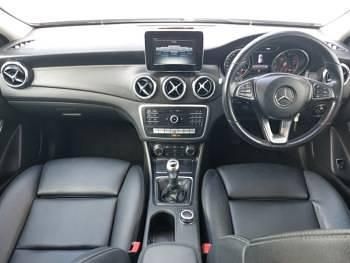 Used Mercedes GLA200 Executive 156 HP (114 kW) 2018 Grey SUV