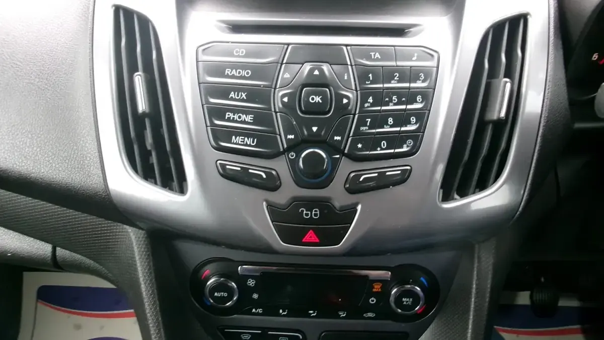 Used Ford Transit Connect Limited 115 HP (84 kW) 2015 Silver MPV