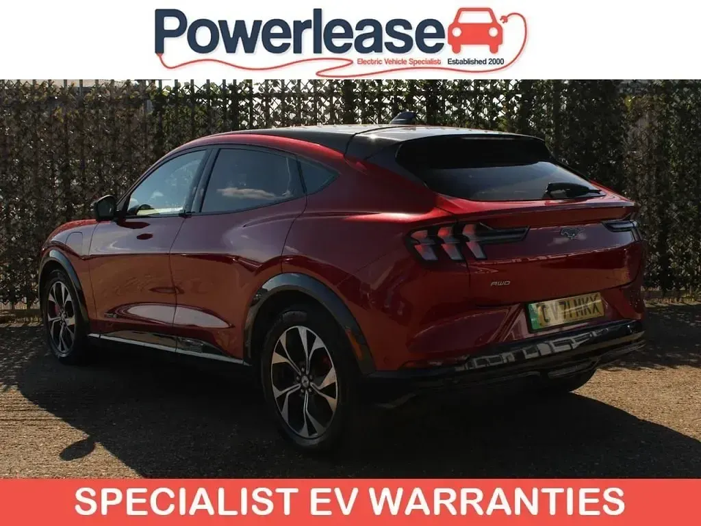 Usado Ford Mustang Extended Range 351 HP (258 kW) 2021 Vermelho SUV
