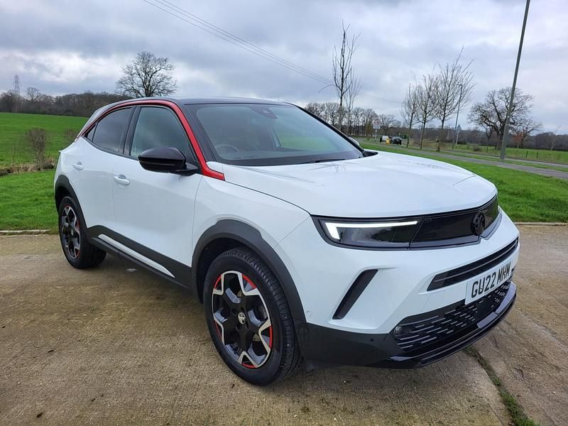 Used Vauxhall Mokka SRi 130 HP (95 kW) 2022 White SUV