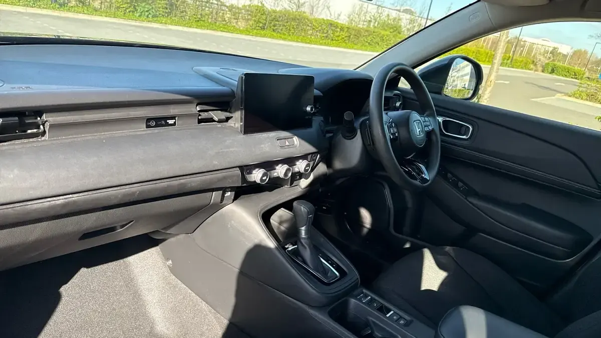 Used Honda HR-V Elegance 131 HP (96 kW) 2023 Grey SUV