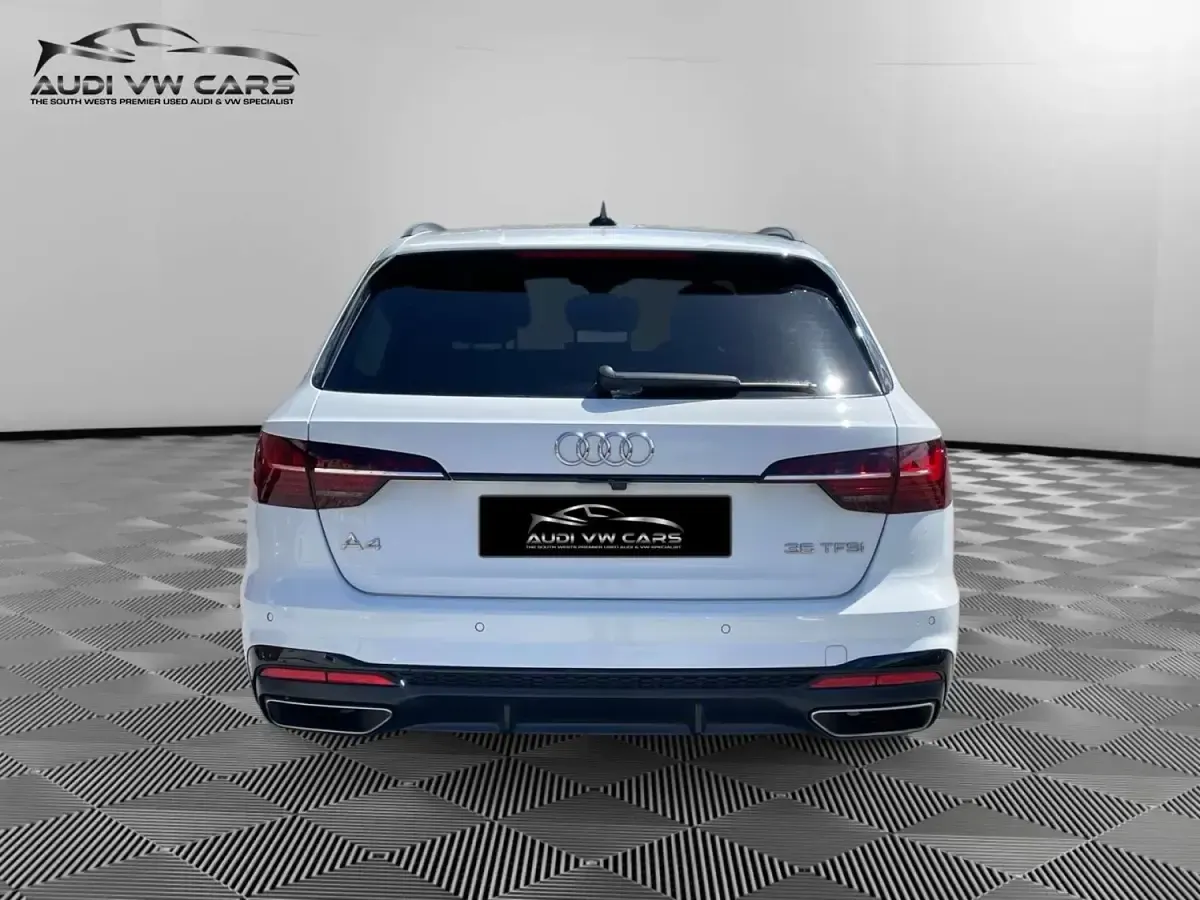 Used Audi A4 Black Edition 150 HP (110 kW) 2021 White Estate