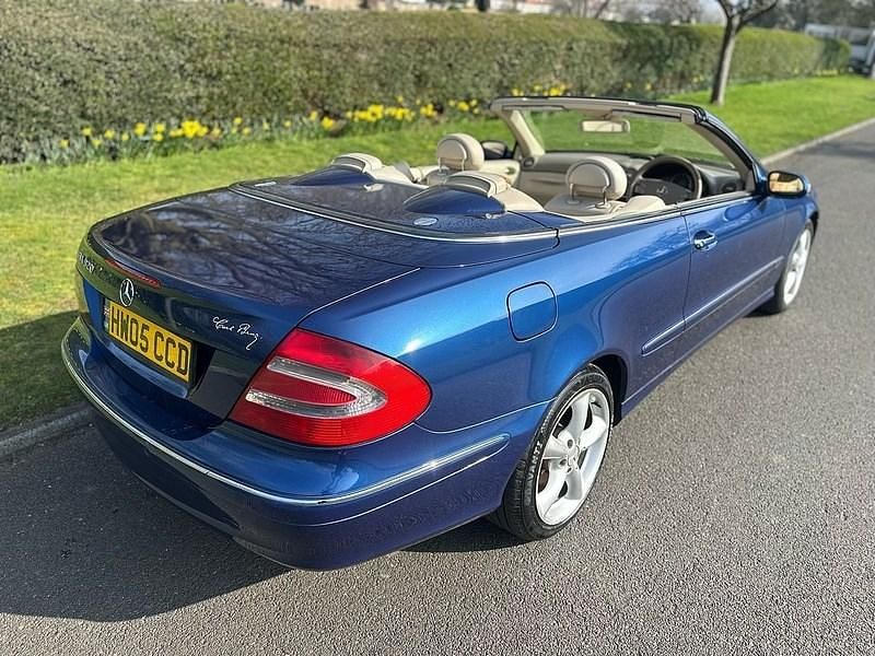 Used Mercedes CLK320 Elegance 2005 Blue Cabriolet