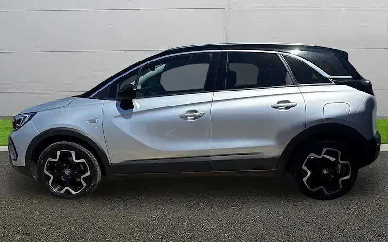 Used Vauxhall Crossland Ultimate 131 HP (96 kW) 2023 Silver SUV