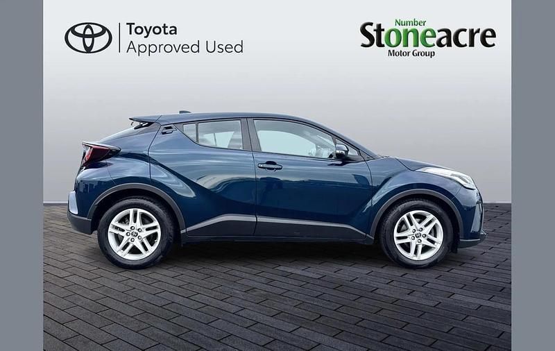 Used Toyota C-HR 122 HP (89 kW) 2023 Blue SUV