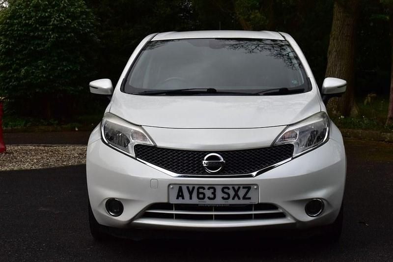 Used Nissan Note S 90 HP (66 kW) 2013 White Hatchback