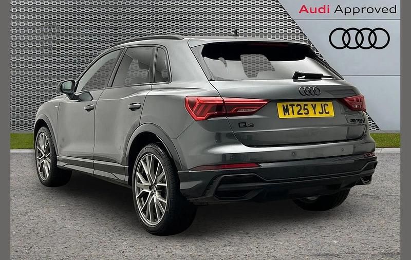 Used Audi Q3 Black Edition 150 HP (110 kW) 2025 Grey SUV