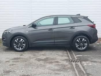 Used Vauxhall Grandland X Sport 130 HP (95 kW) 2019 Grey SUV