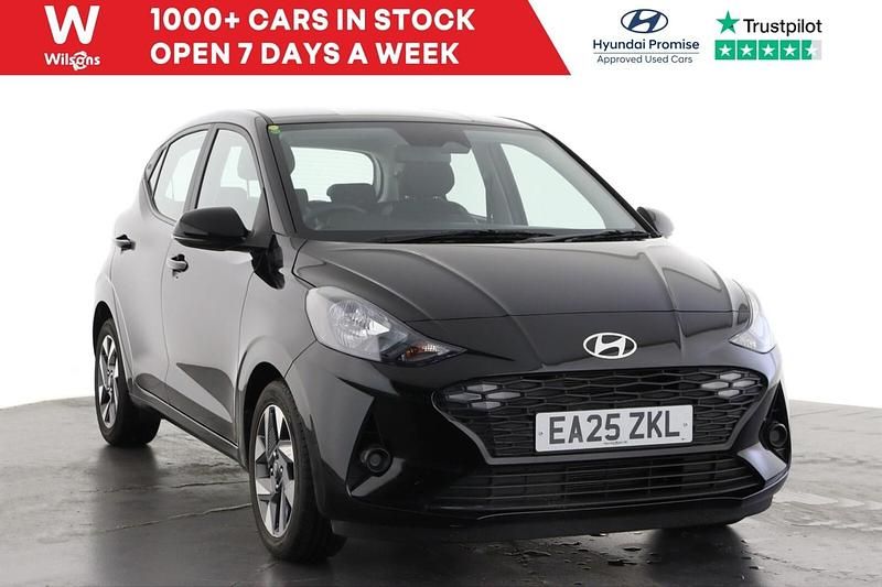Black Used 2025 Hyundai i10 Advanced Hatchback | £15,399 (Fair price) - Image 1/4