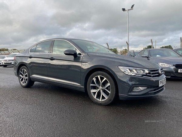 Grey Used 2020 VW Passat SEL Sedan | £16,795 (Fair price) - Image 1/4