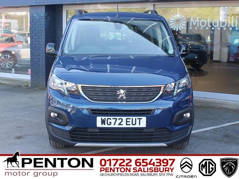 Used Peugeot Rifter Allure Premium 130 HP (95 kW) 2022 Blue MPV