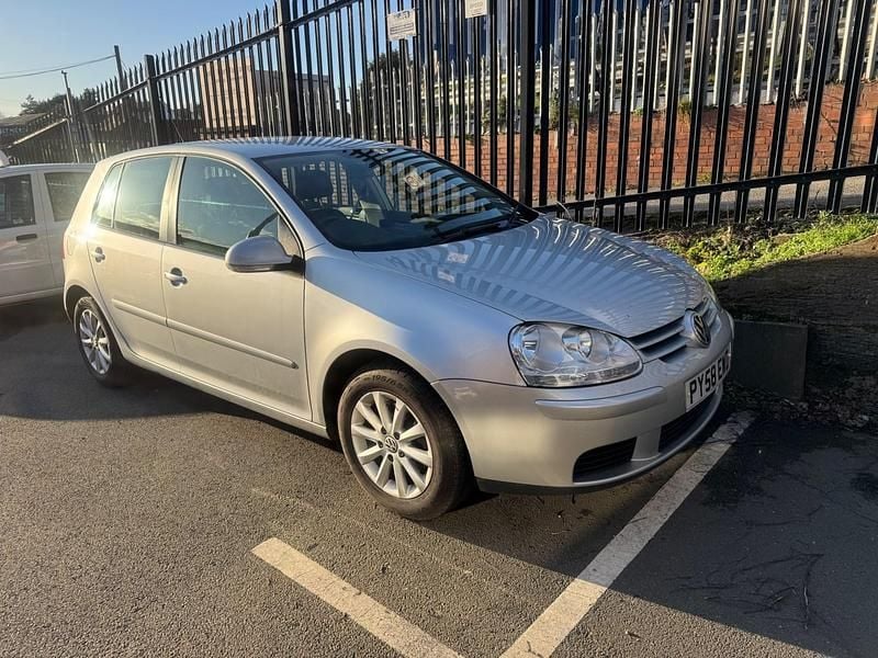 Used VW Golf VI Match 103 HP (75 kW) 2009 Silver Hatchback