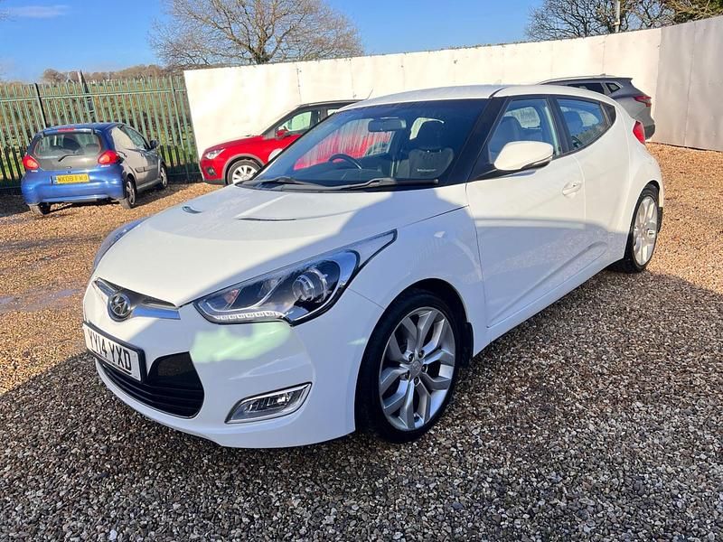 Used Hyundai Veloster SE 140 HP (102 kW) 2014 White Coupe
