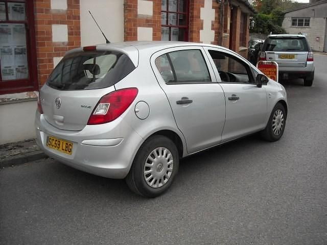 Image 3/4