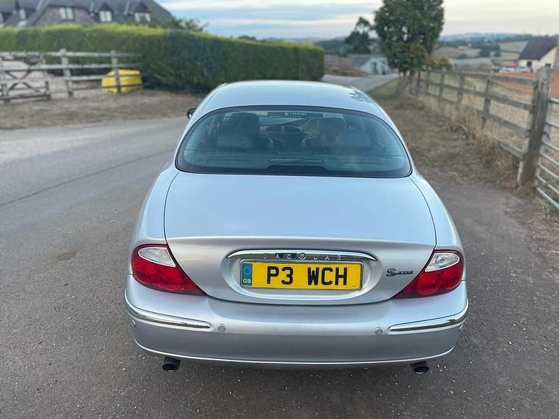 Usado Jaguar S-Type S 238 HP (175 kW) 2002 Prateado Sedan